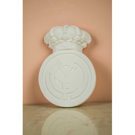 Escudo del Real Madrid, figura de escayola para pintar.