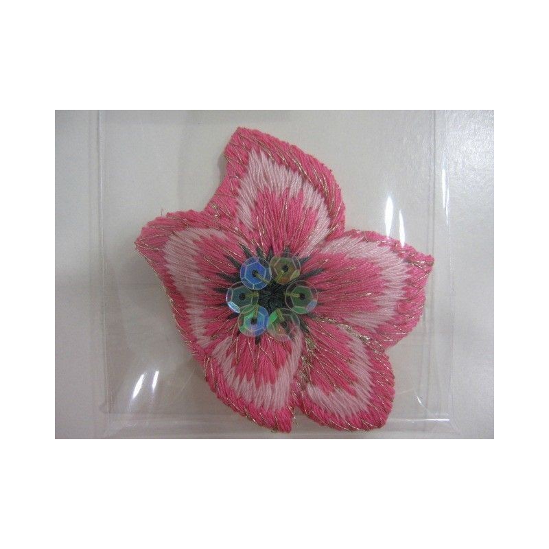 Aplique flor rosa. . Decoraciones, Cajón de sastre