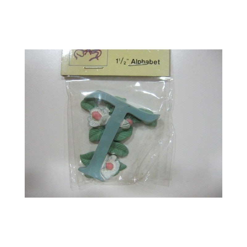 "T". Letra de resina | L'aura Bella