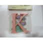 "K". Letra de resina