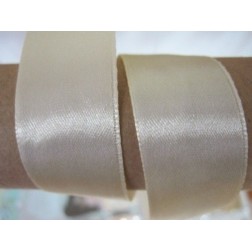 Cinta satén beige 25mm. 1 metro