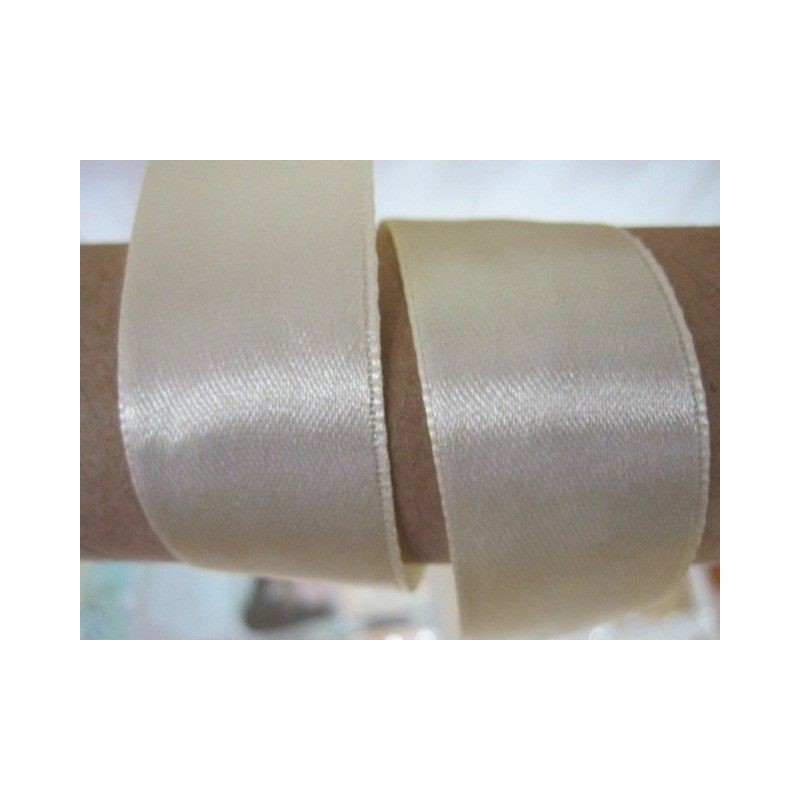 Cinta satén beige 25mm. 1 metro