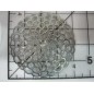 Decoración de metal plateada. Circulo con filigranas redondeadas. Ø 4 cm. Fabscraps