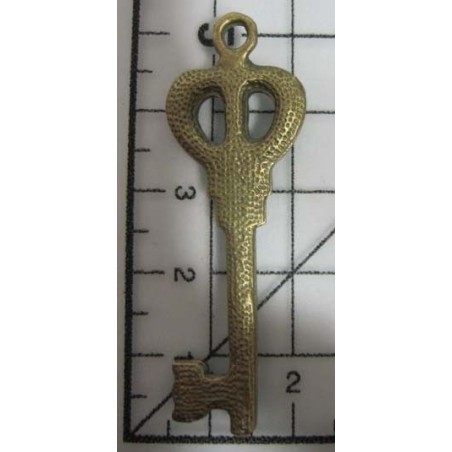 Decoración de metal dorada. Colgante llave. 5 x 2 cm. Fabscraps