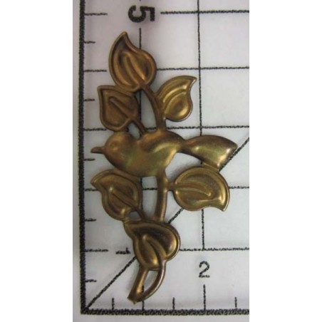 Decoración de metal dorada. Rama con pajarito. 5 x 2 cm. Fabscraps