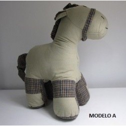 Aguanta puertas caballo.