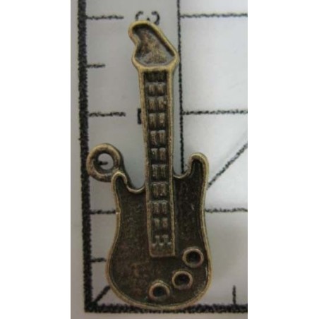 Decoración de metal dorada. Colgante bajo eléctrico. 3 x 2 cm. Fabscraps