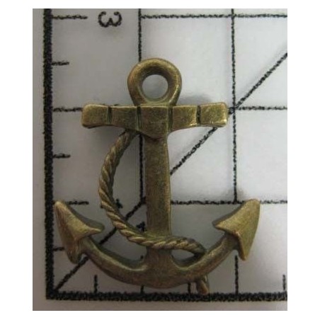 Decoración de metal dorada. Colgante ancla. 2,5 x 2 cm. Fabscraps