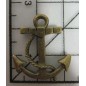 Decoración de metal dorada. Colgante ancla. 2,5 x 2 cm. Fabscraps