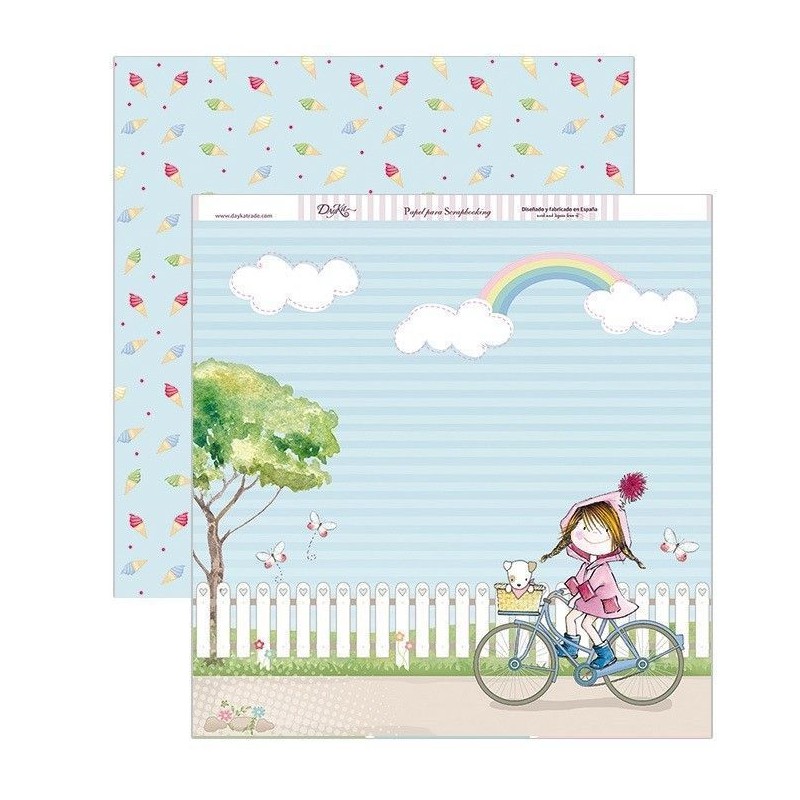 En bicicleta. Niña. Dayka