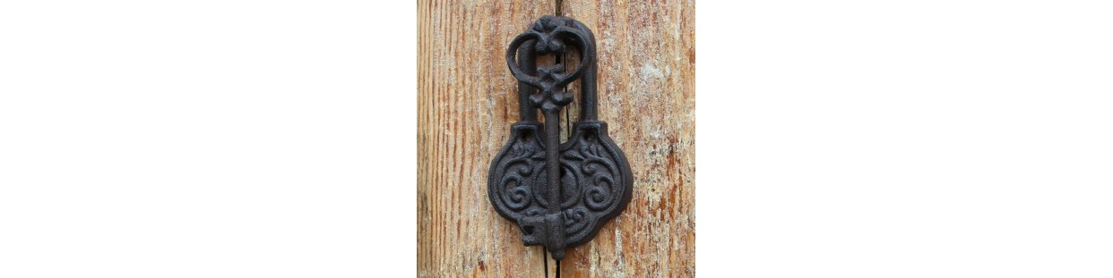 Aldabas. Cast Iron Vintage Knocker REDESIGN WITH PRIMA® | L'aura Bella
